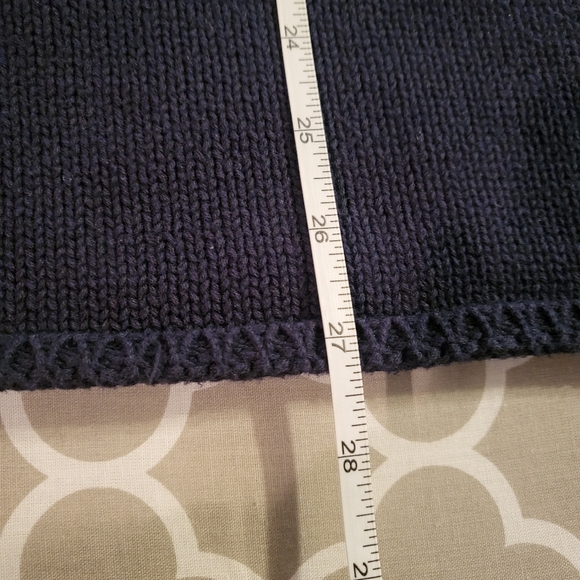 DKNY Sweater - Picture 4 of 9